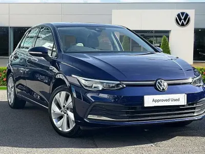 Used VW Golf VIII Style 150 HP (110 kW) 2022 Blue Hatchback
