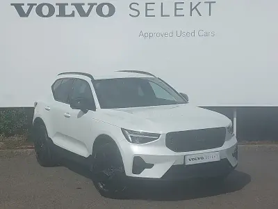 New Volvo XC40 Plus 163 HP (119 kW) 2026 White SUV