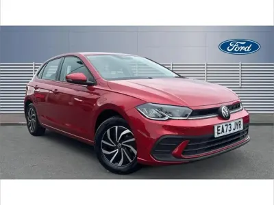 Used VW Polo Life 94 HP (69 kW) 2023 Red Hatchback