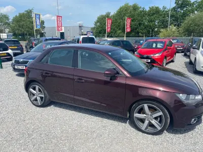 Begagnad Audi A1 Sport 105 HK (77 kW) 2012 Röd Halvkombi