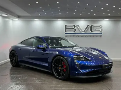 Begagnad Porsche Taycan Performance Package 419 kW (571 HK) 2020 Blå Sedan