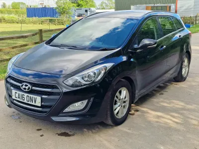 Used Hyundai i30 SE 136 HP (100 kW) 2016 Black Estate