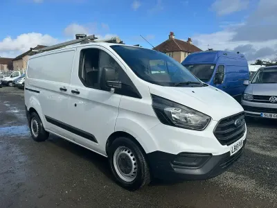Used Ford Transit Custom 105 HP (77 kW) 2018 White Van