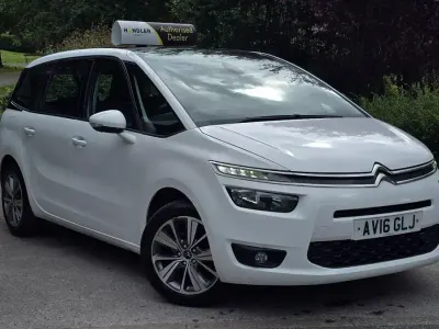 Used Citroën Grand C4 Picasso SELECTION 2016 White MPV