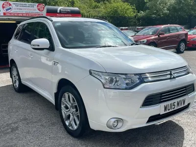 Begagnad Mitsubishi Outlander P-HEV