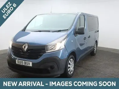 Used Renault Trafic 2019 Blue MPV