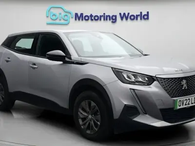 Used Peugeot e-2008 Active Premium 100 kW (136 HP) 2022 Grey SUV