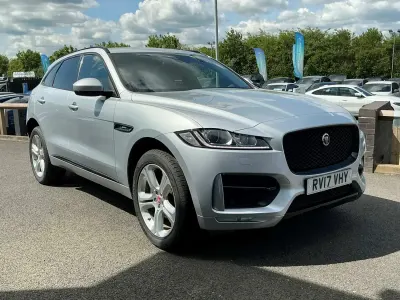 Begagnad Jaguar F-Pace R-Sport 2017 Silver SUV