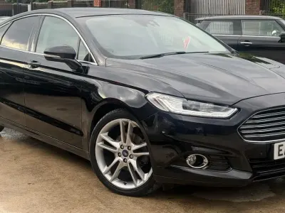 Used Ford Mondeo Titanium 210 HP (154 kW) 2015 Black Hatchback