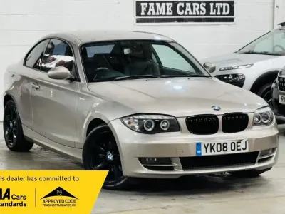 Begagnad BMW 120 Coupé 2008 Silver Sportkupé