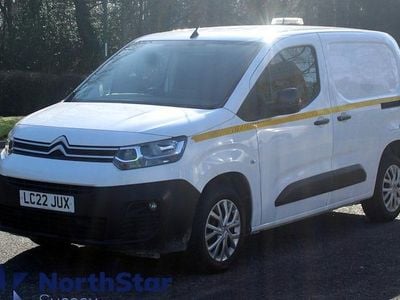 Used Citroën Berlingo 102 HP (75 kW) 2022 White MPV