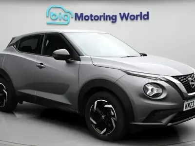 Używany Nissan Juke N-Connecta 114 KM (83 kW) 2023 Szary SUV