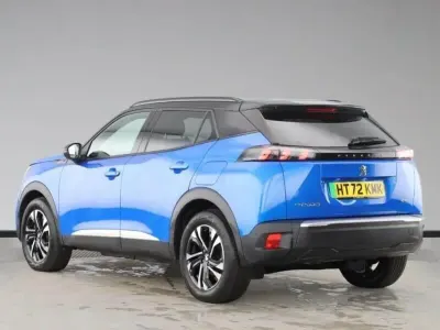 Używany Peugeot e-2008 GTi 100 kW (136 KM) 2023 Niebieski SUV