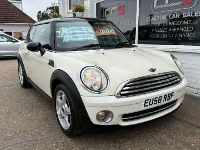 Used Mini Cooper Hatch 2009 White Hatchback