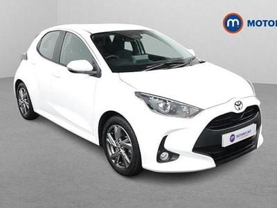 Used Toyota Yaris Hybrid 116 HP (85 kW) 2025 White Hatchback