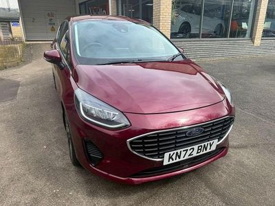 Begagnad Ford Fiesta Titanium 100 HK (73 kW) 2022 Beautiful berry Halvkombi