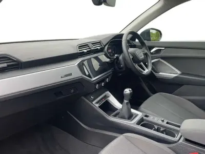 Second-hand Audi Q3 Design 150 CP (110 kW) 2023 Gri SUV