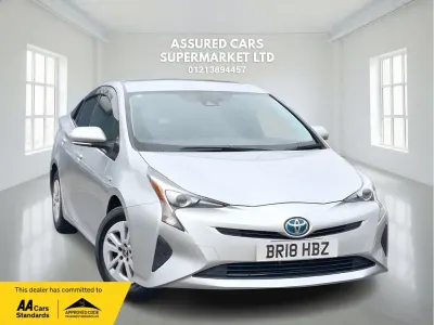 Usado Toyota Prius 140 HP (102 kW) 2018 Prateado Citadino