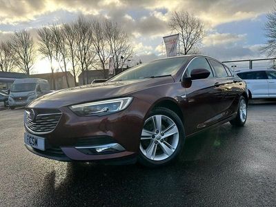Used Vauxhall Insignia Elite 136 HP (100 kW) 2018 Red Hatchback