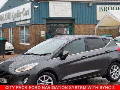 Used Ford Fiesta Zetec 100 HP (73 kW) 2018 Grey Hatchback