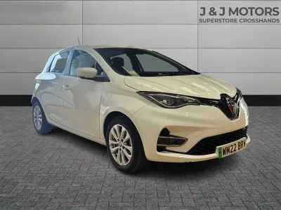 Used Renault Zoe SE 80 kW (109 HP) 2022 White Hatchback