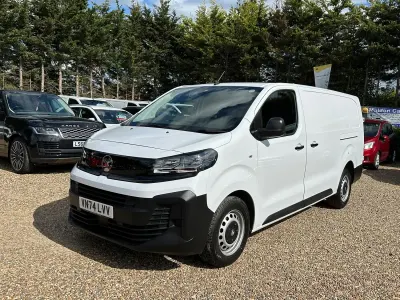 Used Vauxhall Vivaro S 2024 White MPV