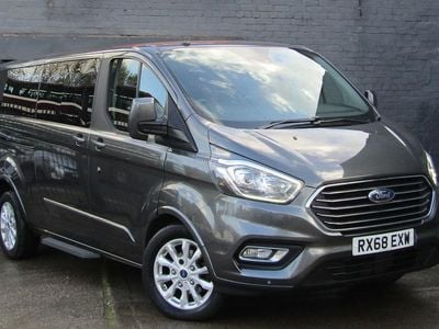 Begagnad Ford Tourneo Custom Titanium 130 HK (95 kW) 2019 Grå Van