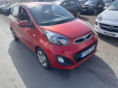 Used Kia Picanto Air 68 HP (50 kW) 2014 Red Hatchback
