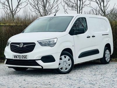 Used Vauxhall Combo Sportive 100 HP (73 kW) 2021 White MPV