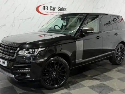 Begagnad Land Rover Range Rover Vogue 306 HK (225 kW) 2014 Svart SUV