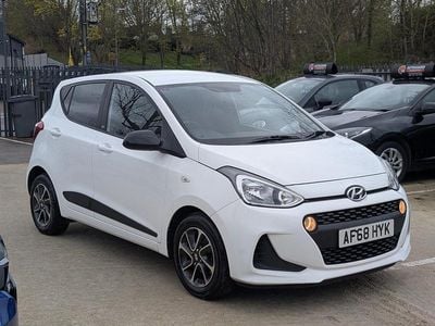 Used Hyundai i10 GO! 67 HP (49 kW) 2018 White Hatchback
