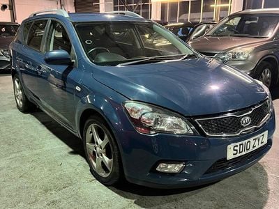 Blue Used 2010 Kia Ceed Hatchback | £2,490 (Good price)