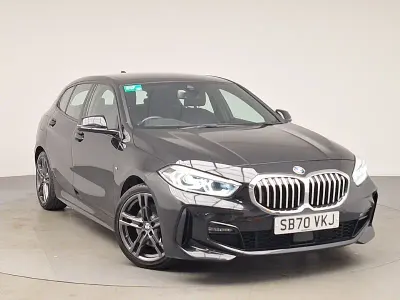 Usado BMW 118 M Sport 150 CV (110 kW) 2021 Negro Utilitario