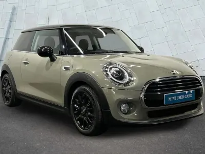 Używany Mini Cooper Classic 134 KM (98 kW) 2019 Szary Hatchback