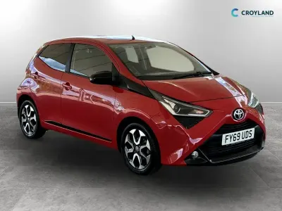 Used Toyota Aygo Trend 72 HP (52 kW) 2019 Red Hatchback
