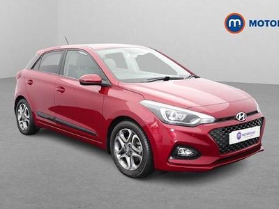 Used Hyundai i20 Premium 101 HP (74 kW) 2019 Red Hatchback