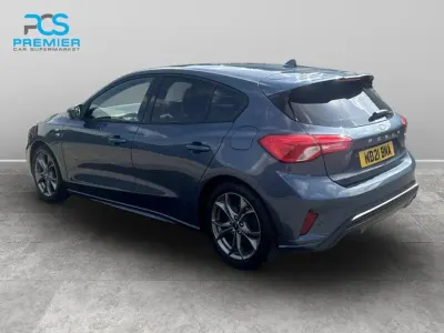 Used Ford Focus ST-Line 2021 Chrome blue (premium paint) Hatchback