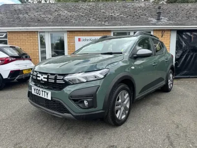 Used Dacia Sandero Expression 90 HP (66 kW) 2023 Green Hatchback