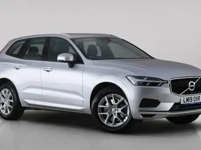 Used Volvo XC60 Momentum 190 HP (139 kW) 2019 Silver SUV