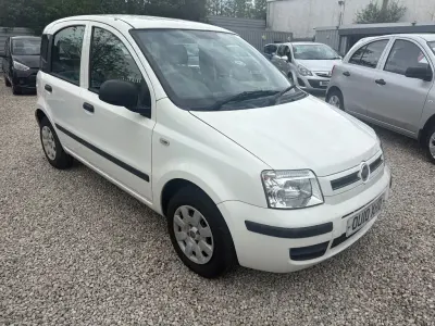 Używany Fiat Panda Dynamic 70 KM (51 kW) 2010 Biały Hatchback