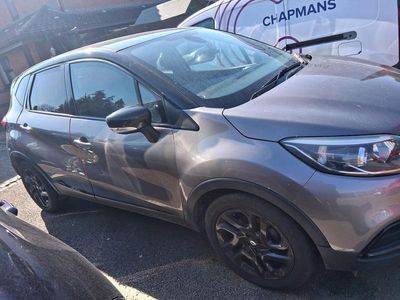 Used Renault Captur Dynamique 90 HP (66 kW) 2014 Grey SUV