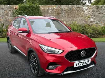 Usado MG ZS Exclusive 106 CV (77 kW) 2020 Rojo SUV