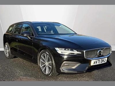 Black Used 2021 Volvo V60 Momentum Estate | £18,695 (Good price)