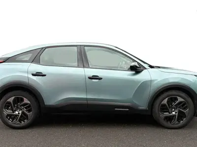 Used Citroën C4 PureTech 2023 Blue SUV
