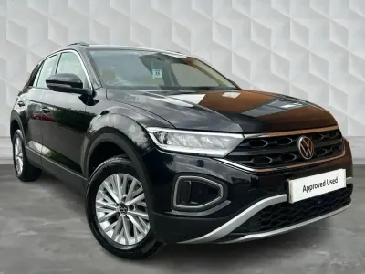 Used VW T-Roc Life 150 HP (110 kW) 2023 Black SUV