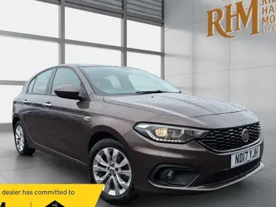 Used Fiat Tipo Easy Plus 95 HP (69 kW) 2019 Hatchback