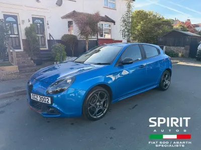 Used Alfa Romeo Giulietta Edizione Speciale 120 HP (88 kW) 2019 Blue Hatchback