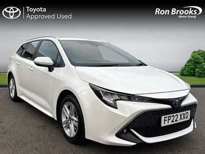 White Used 2022 Toyota Corolla Estate | £16,413 (Fair price)