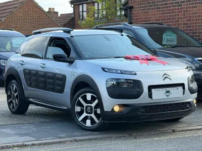 Używany Citroën C4 Cactus Flair 110 KM (80 kW) 2016 Srebrny Hatchback