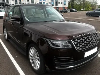 Begagnad Land Rover Range Rover Vogue 404 HK (297 kW) 2018 Röd SUV